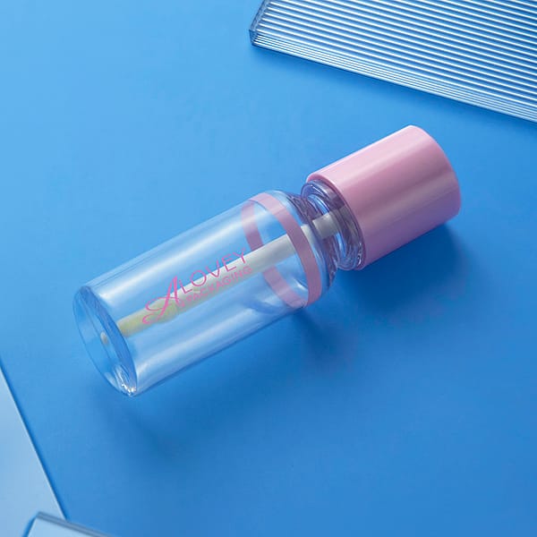 Lip oil tubes